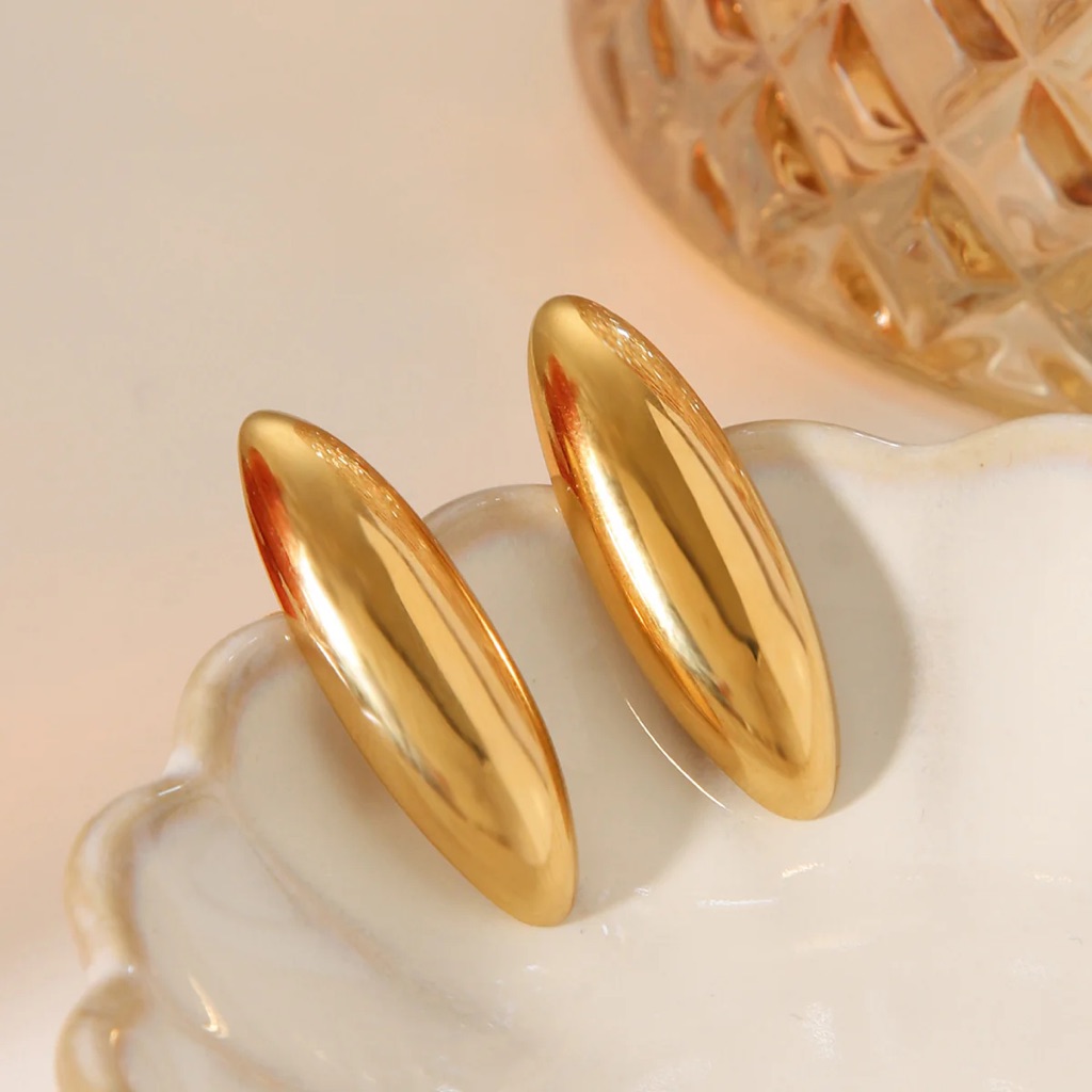 Elegant Gold Oval Earrings
